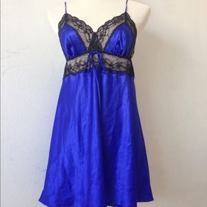 [SOLD] Victoria's Secret Blue Satin Babydoll L